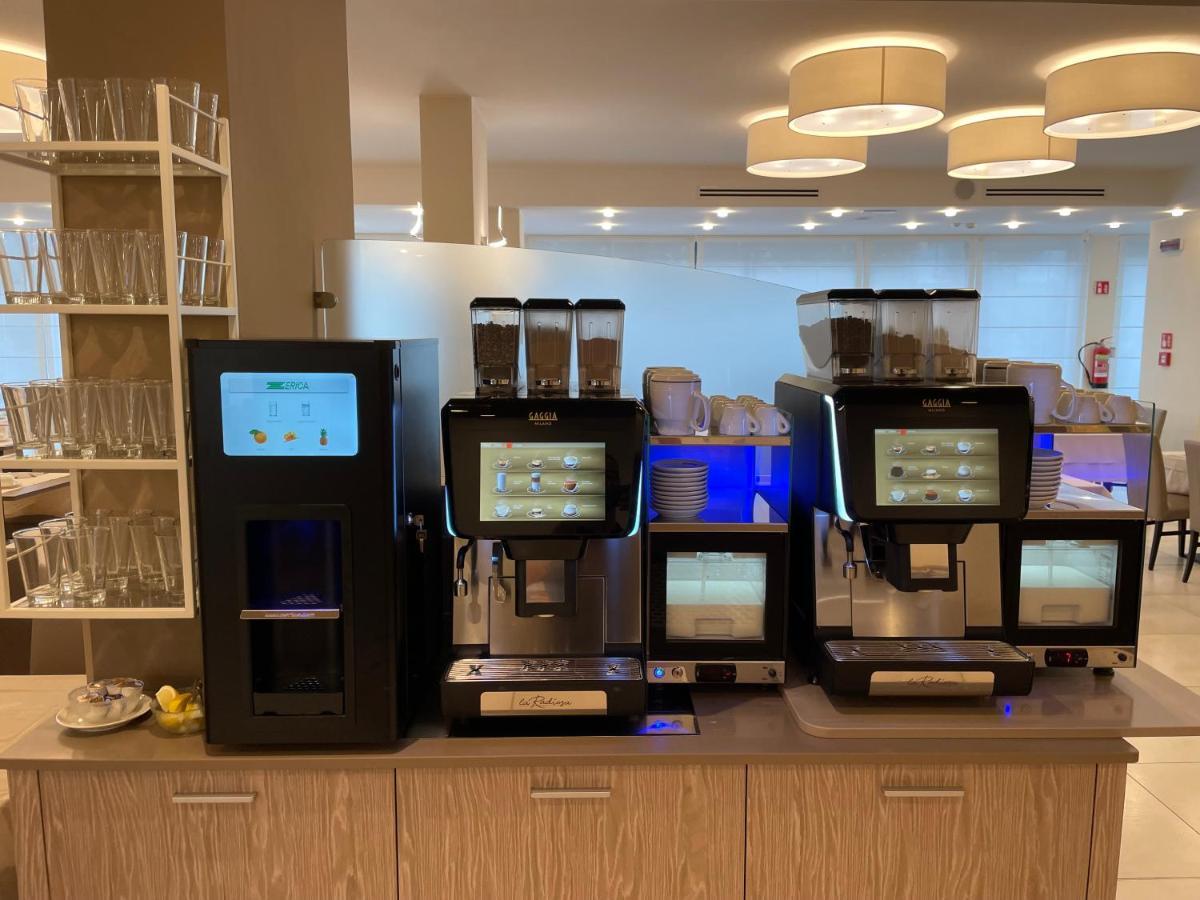 Hotel Montreal ビビオーネ エクステリア 写真