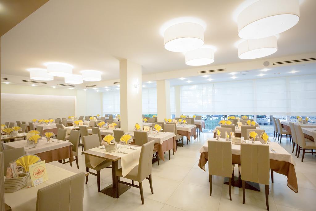 Hotel Montreal ビビオーネ エクステリア 写真